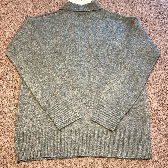 Women’s Gray Open-Collar Sweater Size XS - Picture 9 of 10